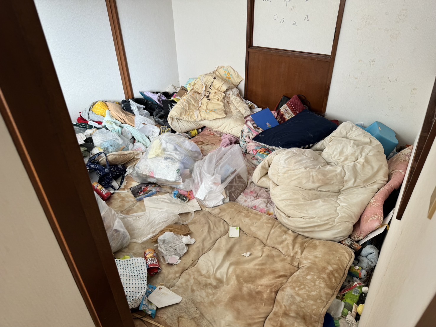 テレビなどの家電を整理