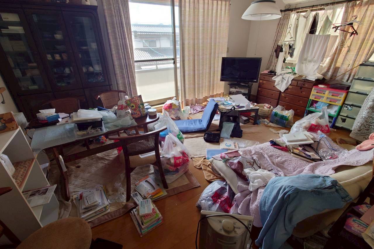 一軒家の遺品整理事例｜広島県福山市山手町｜建物解体に向けた大規模整理