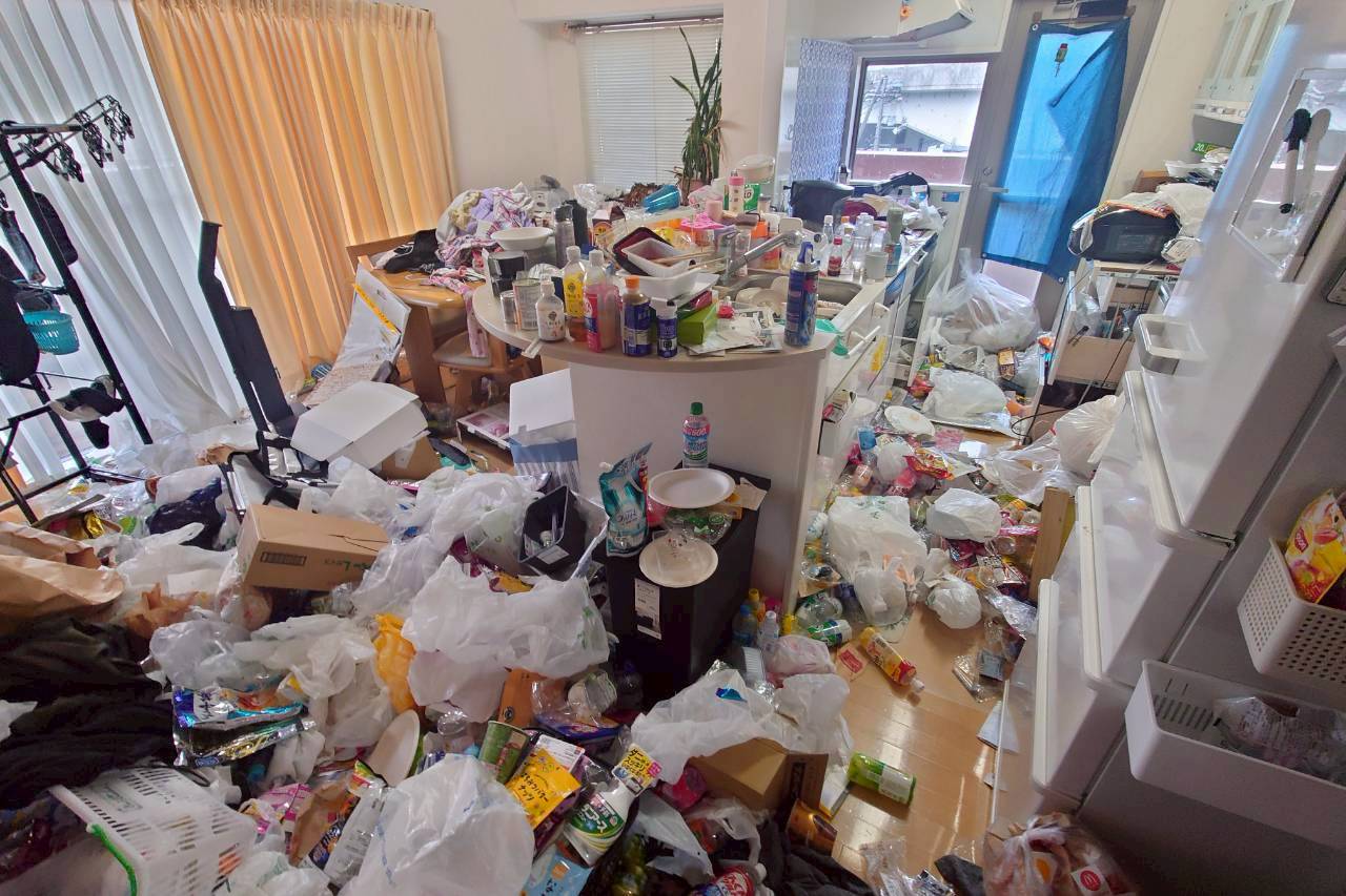 ゴミ屋敷状態の遺品整理｜鳥取県東伯郡琴浦町｜ご近所からの苦情で早急対応